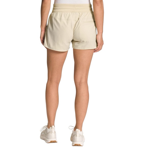 NWT THE NORTH FACE Aphrodite Motion 4in Womens Shorts Gravel Sz XS - Picture 2 of 8